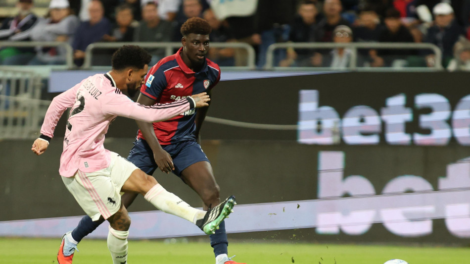  Serie A: Kolo Muani si sblocca e salva la Juve, 1-1 a Cagliari 
