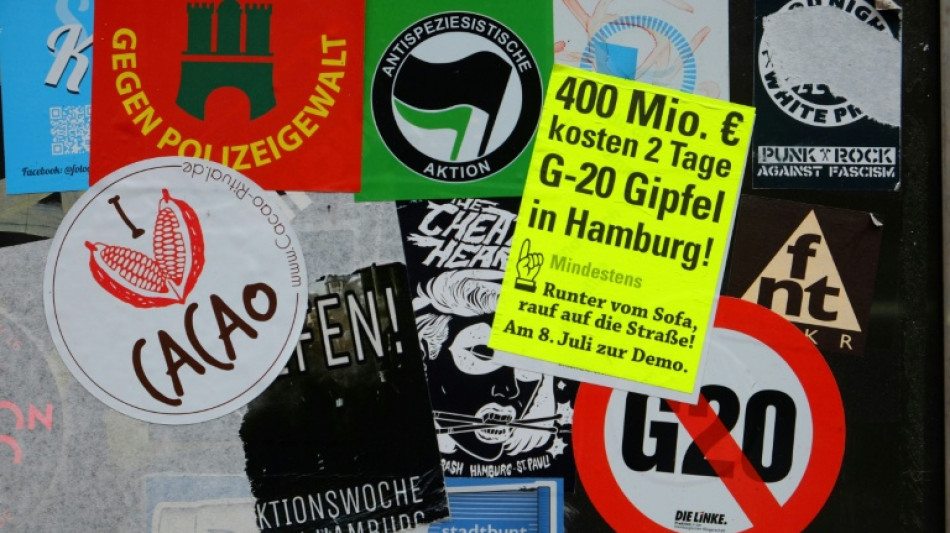  Gewalt gegen Demonstrant bei Hamburger G20-Gipfel 2017: Geldstrafen f&uuml;r Polizisten 