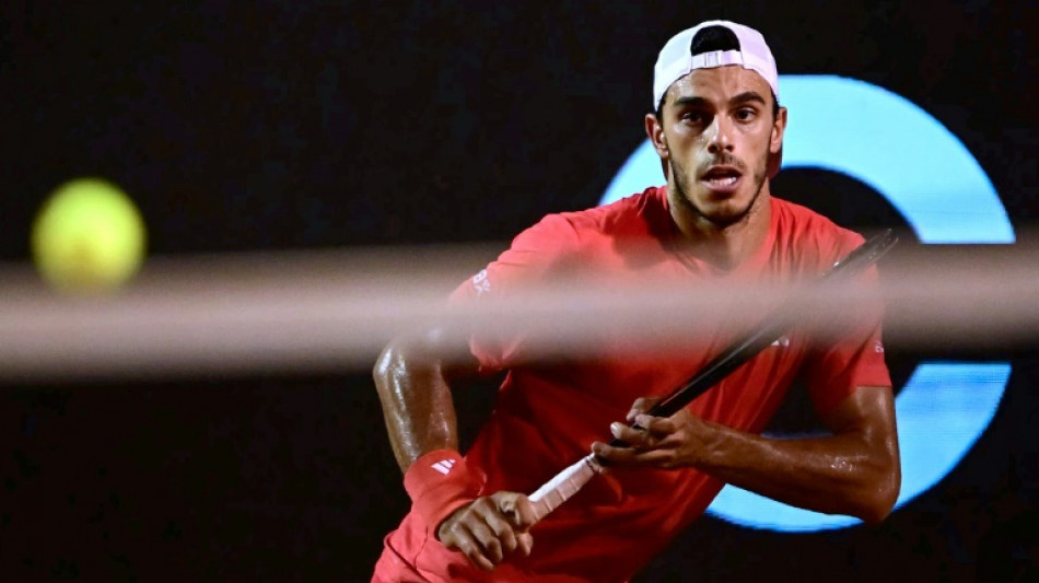 Cer&uacute;ndolo vence Darderi e vai &agrave;s quartas do Rio Open