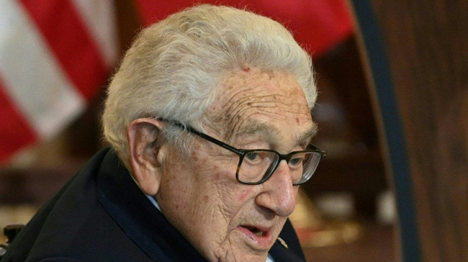 Xi hails 'old friend' Kissinger in Beijing meeting