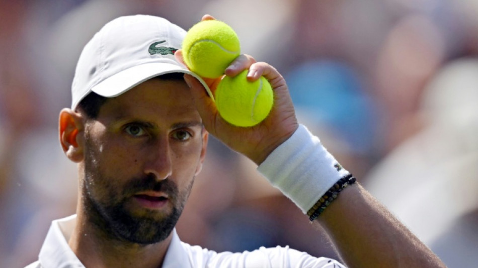  Djokovic vence Rindeknech e vai &agrave;s oitavas de final de Wimbledon 