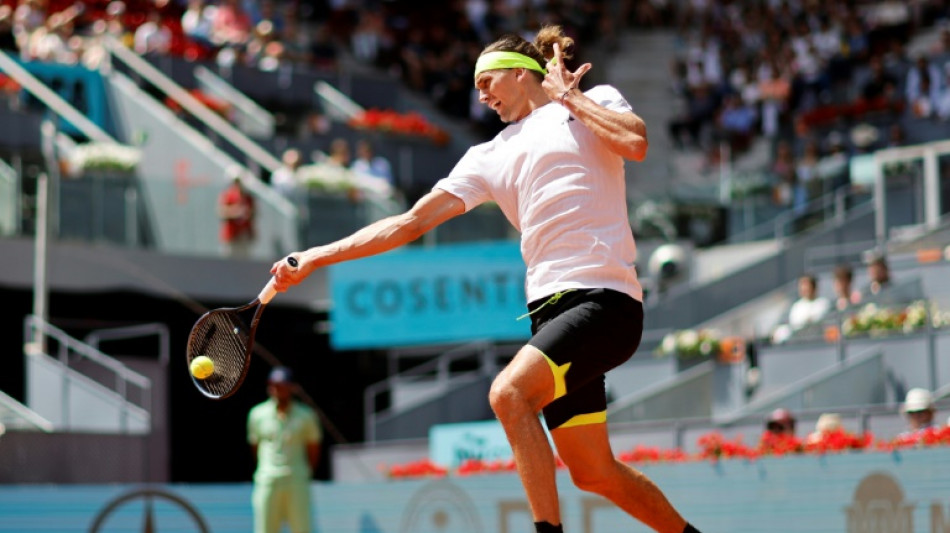 Zverev vence a Bautista y avanza a tercera ronda en Madrid