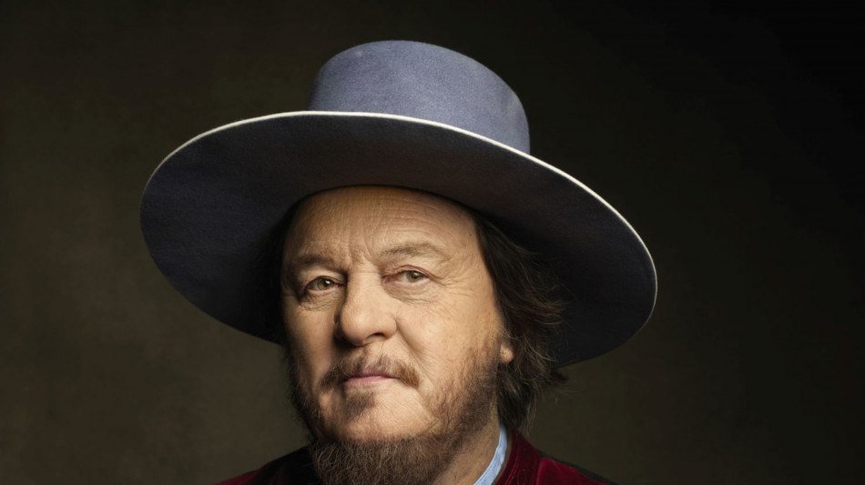 Russell Crowe dirige e canta con Zucchero