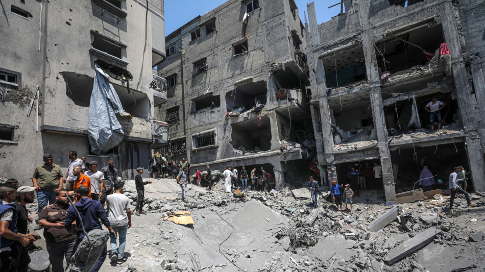 Al Jazeera,'56 morti nella Striscia, massacro a Gaza City'