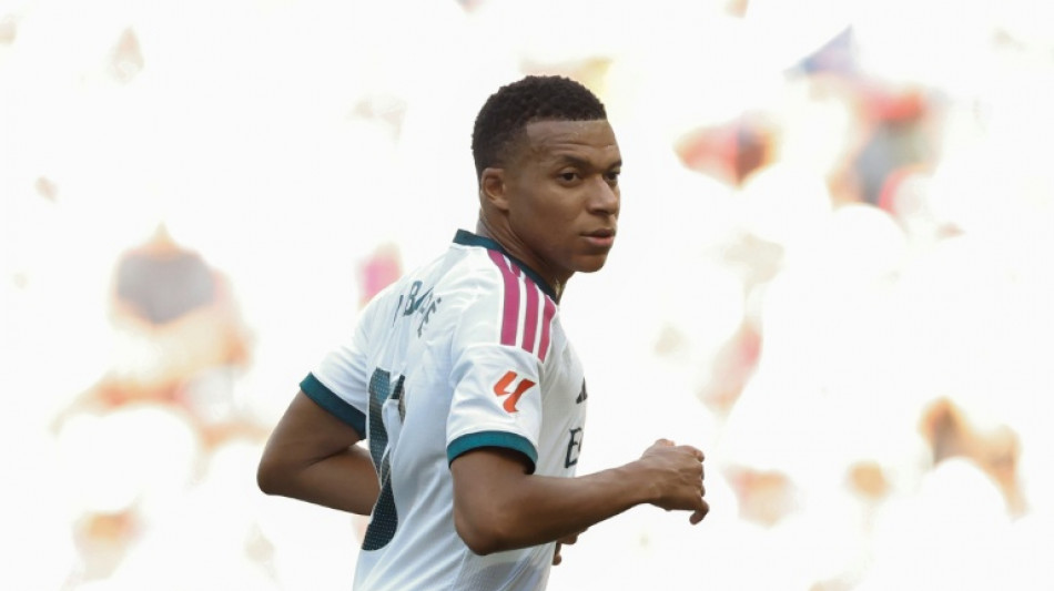  'Fui artilheiro nas grandes competi&ccedil;&otilde;es', diz Mbapp&eacute; em 'campanha' pela Bola de Ouro 