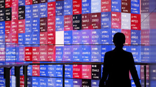 Borsa: Tokyo, apertura in aumento (+0,90%)