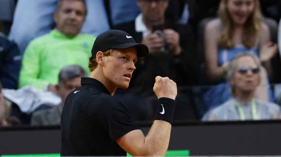 Internazionali: Sinner ai quarti, battuto anche Cerundolo