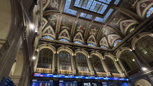 Borsa: l'Europa riduce il calo, Milano -1,3% con le cedole