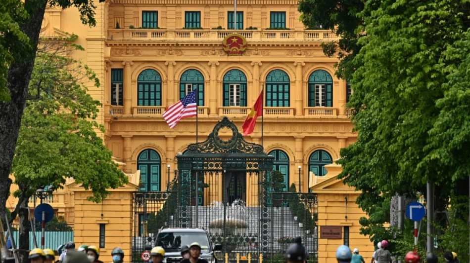 Au Vietnam, Biden c&eacute;l&egrave;bre une coop&eacute;ration renforc&eacute;e et &eacute;gratigne la Chine