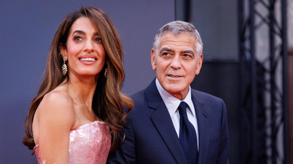  Anche George Clooney e famiglia evacuati per gli incendi nel sud della Francia 