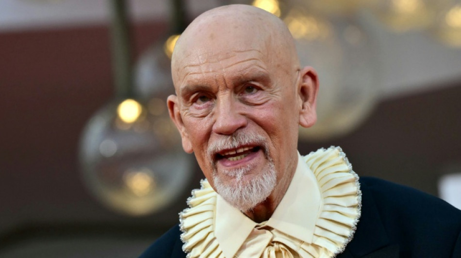  John Malkovich, un acteur singulier &agrave; la carri&egrave;re &eacute;clectique 