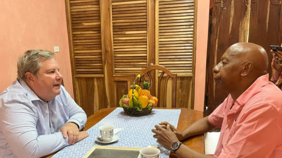 Cuba: le repr&eacute;sentant am&eacute;ricain multiplie les visites aux dissidents et irrite le gouvernement