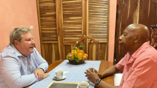 Cuba: le repr&eacute;sentant am&eacute;ricain multiplie les visites aux dissidents et irrite le gouvernement