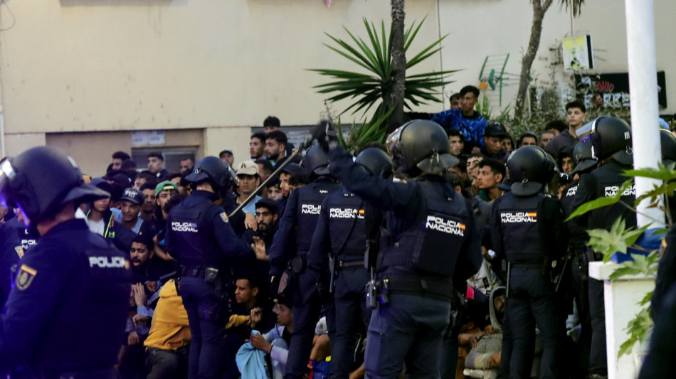  Abusi e maltrattamenti sulle migranti nei centri di Ceuta, aperta un'indagine 