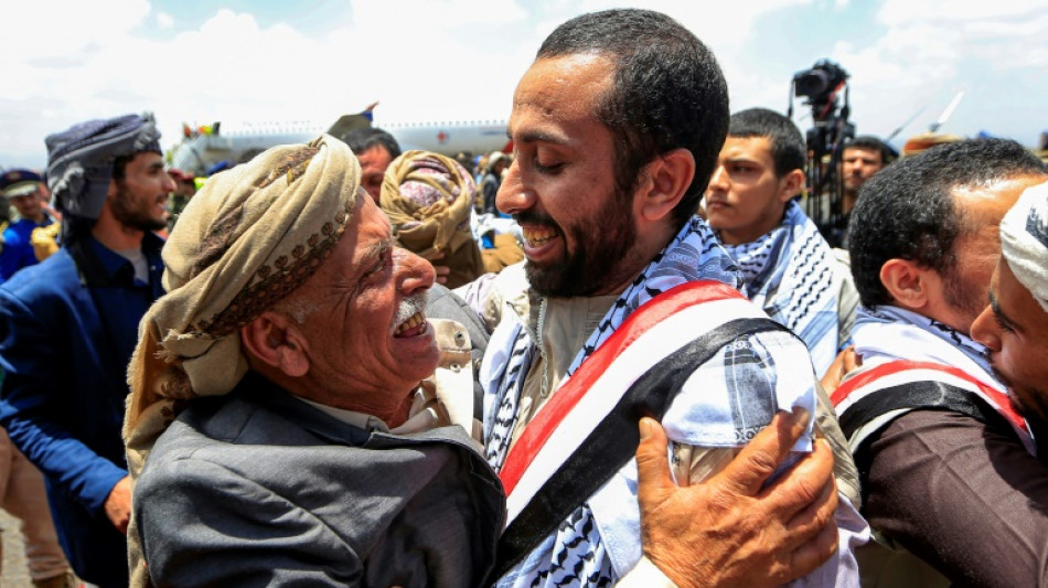 Au Y&eacute;men en guerre, le soulagement des familles de prisonniers lib&eacute;r&eacute;s