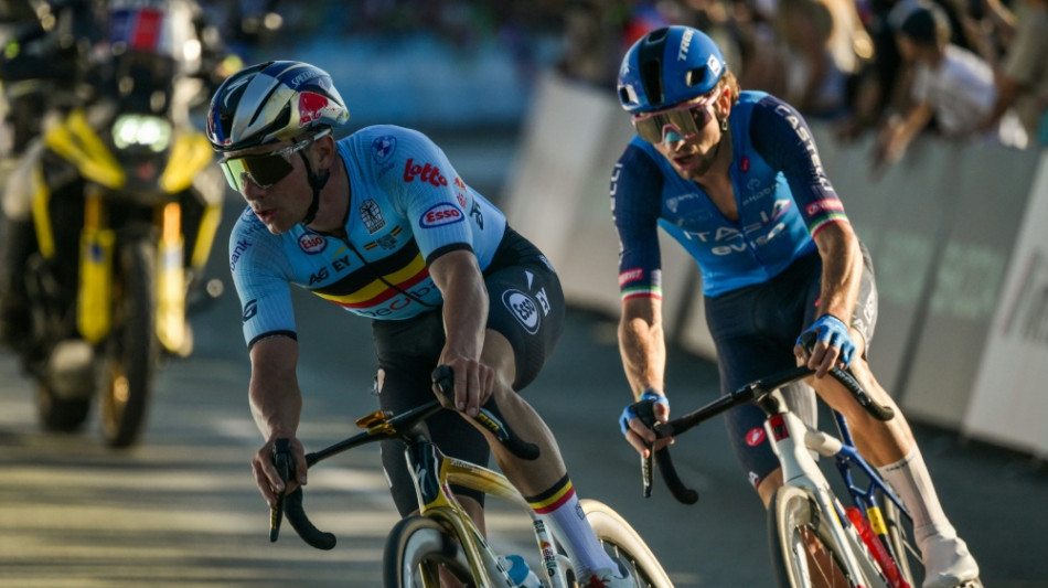  Rad-EM: Evenepoel gewinnt Stra&szlig;enrennen, Herzog auf Rang sieben 