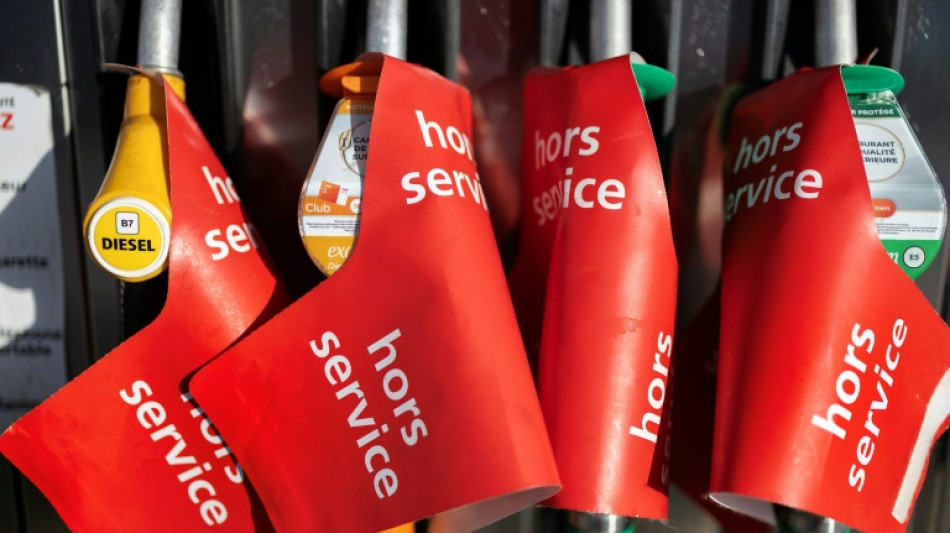  Gr&egrave;ve TotalEnergies : les exp&eacute;ditions de carburants bloqu&eacute;es dans plusieurs raffineries, selon la CGT 