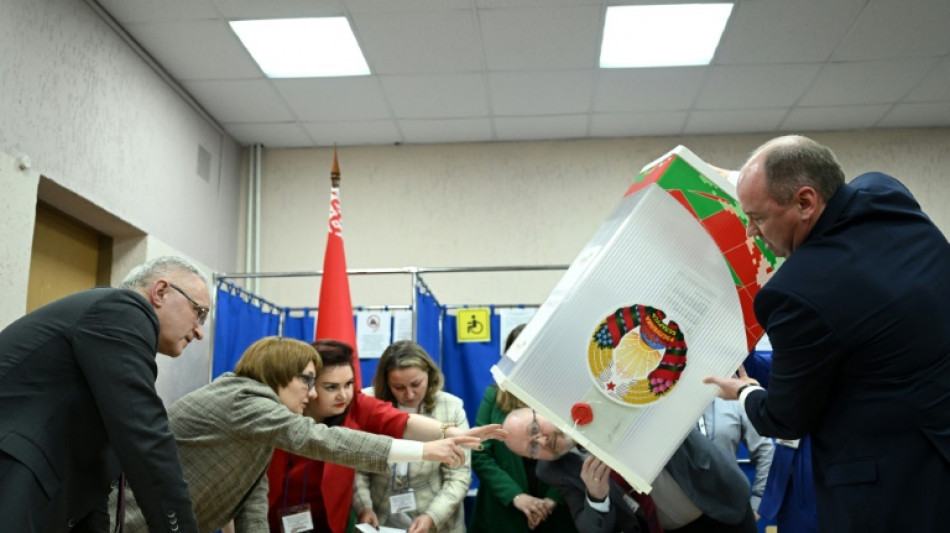 Belarus: Lukaschenko bei Pr&auml;sidentenwahl ohne Opposition f&uuml;r siebte Amtszeit gew&auml;hlt