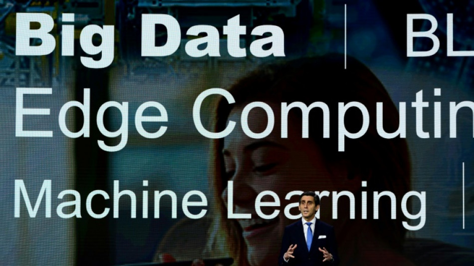 Telef&oacute;nica confirma sus objetivos con 706 millones de euros de beneficios en el primer trimestre