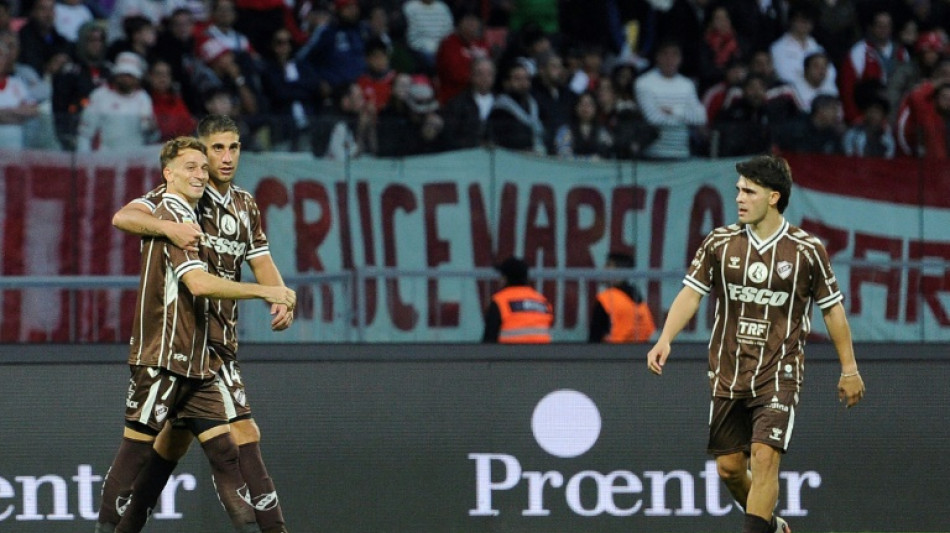 Platense vence Huracán e conquista Apertura argentino, o 1º título de sua história