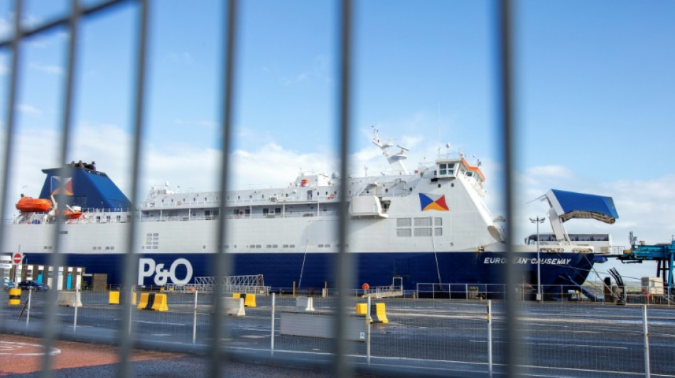 P&O Ferries suscite la col&egrave;re en licenciant 800 marins pour assurer sa "survie"