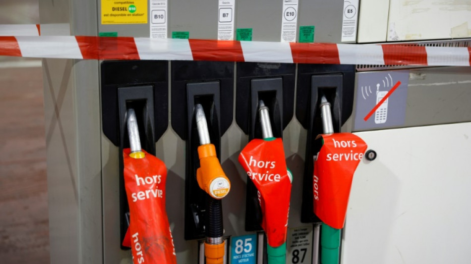 Carburants: un "emballement" &agrave; la pompe avant la redout&eacute;e baisse des ristournes
