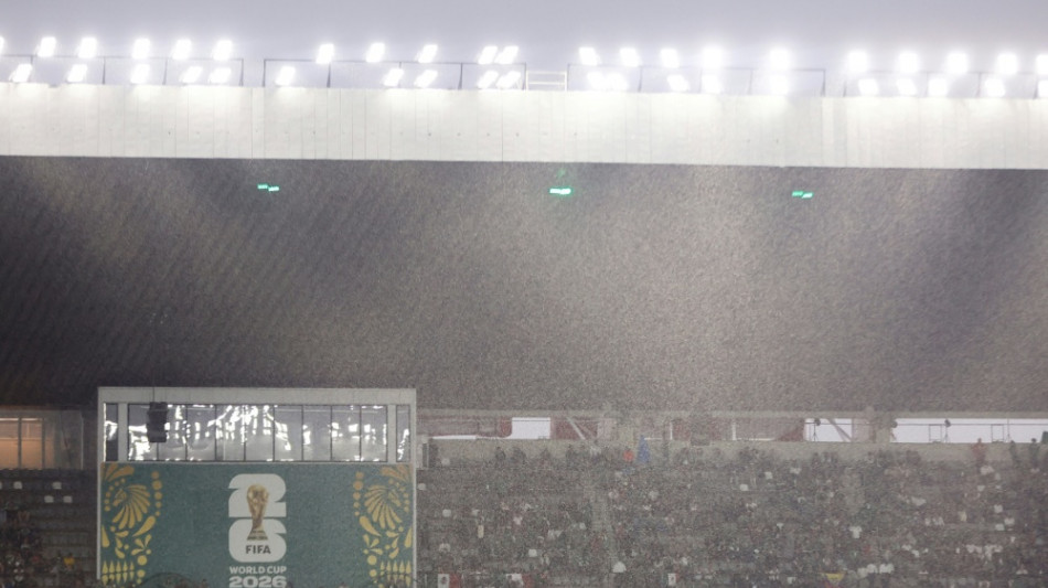  Gewitter: FIFA diskutiert Verlegung von Mexiko-England  