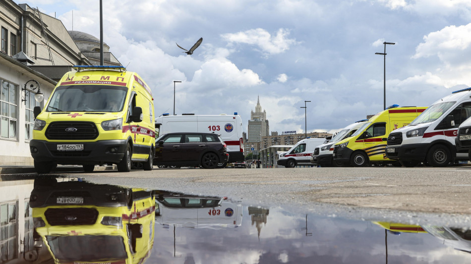  Esplosione davanti a una stazione di Mosca, morto un agente 