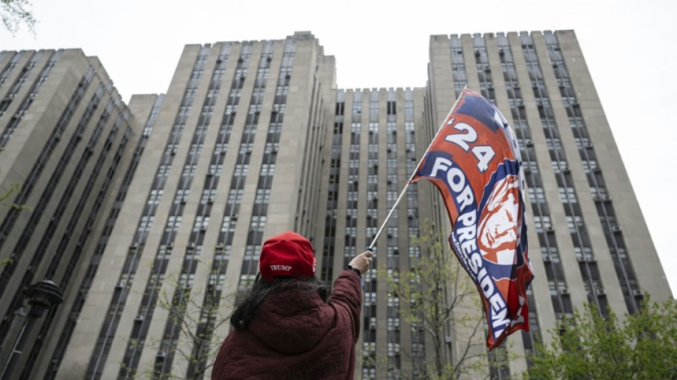 Velhas, mas recicladas: teorias da conspira&ccedil;&atilde;o ressurgem nos EUA antes das elei&ccedil;&otilde;es
