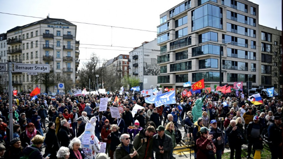  Osterm&auml;rsche: Demonstrationen f&uuml;r den Frieden in rund 70 St&auml;dten 