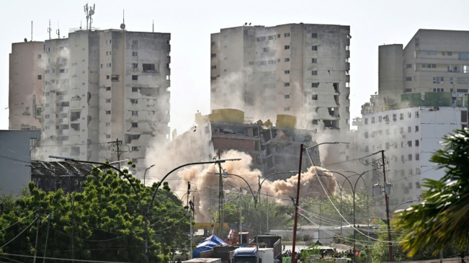  Venezuela retoma resgate de corpos em pr&eacute;dio demolido ap&oacute;s terremotos 