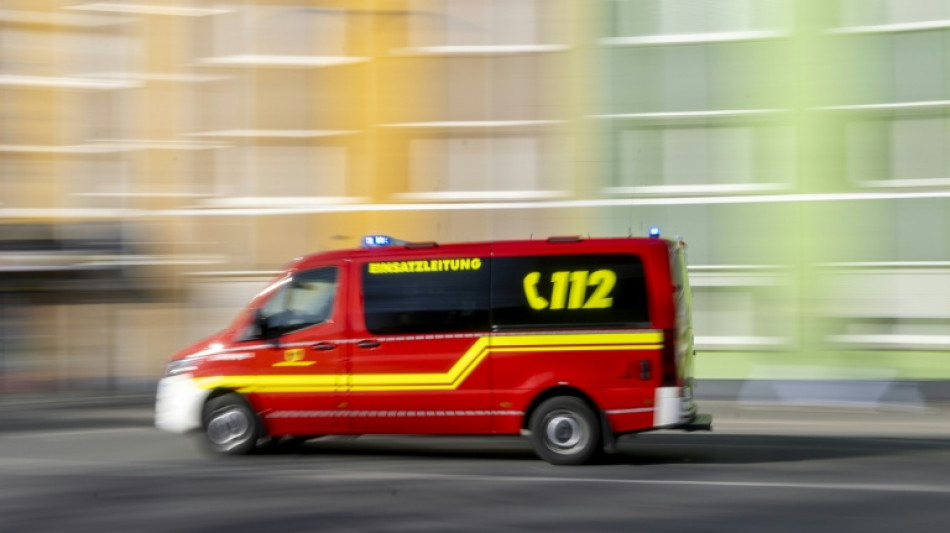  Zusammensto&szlig; von Stra&szlig;enbahn und Linienbus in Dresden: 30 Verletzte 