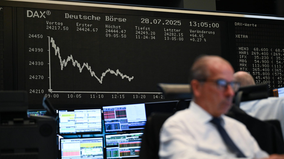 Borsa: l'Europa incrementa il rosso, Francoforte la maglia nera