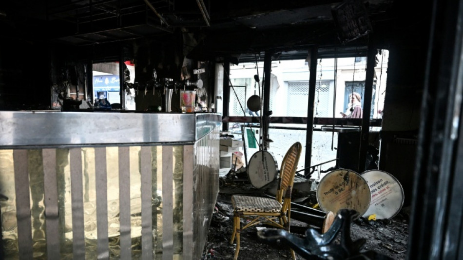 Neue Ausschreitungen in Paris - Jugendliche in Mulhouse verliert Auge