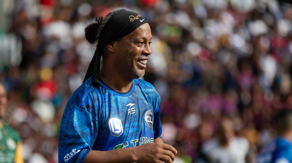  Ronaldinho a 46 anni riparte dal Ravenna, porter&ograve; entusiasmo e spettacolo 