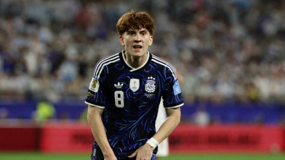  Chelsea anuncia contrata&ccedil;&atilde;o do argentino Valent&iacute;n Barco 