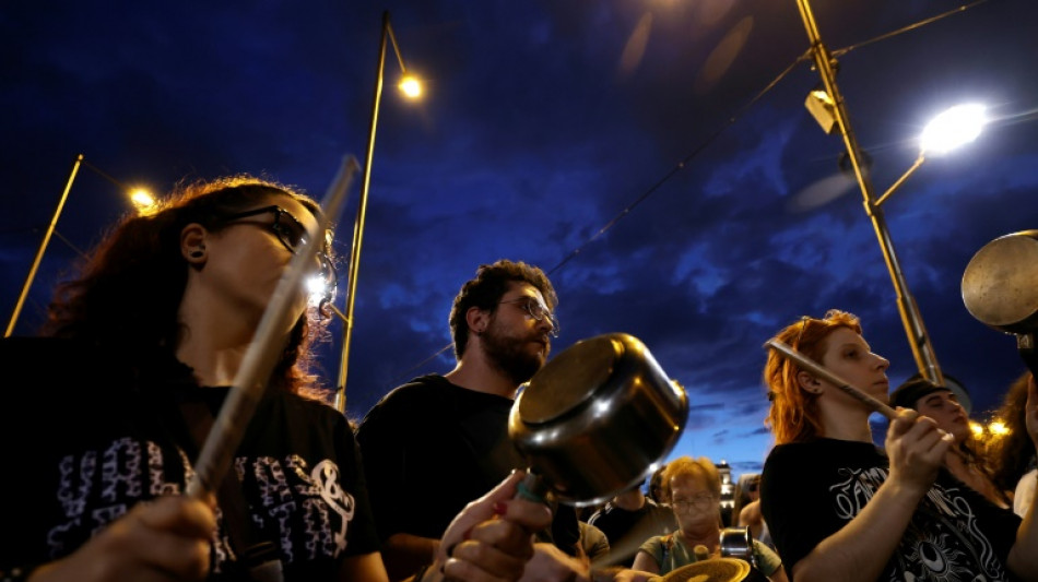  En Espagne, concert de casseroles avant un vote cl&eacute; sur le logement 