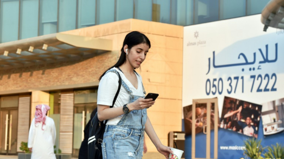 Detenci&oacute;n y exilio para tres hermanas sauditas por defender los derechos de las mujeres
