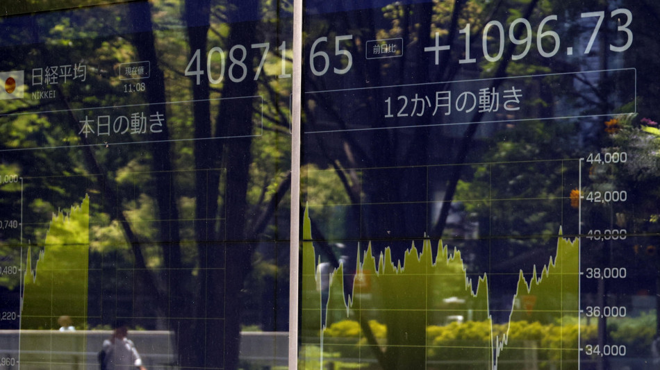 Borsa: Asia interrompe la serie di rialzi, debole Tokyo