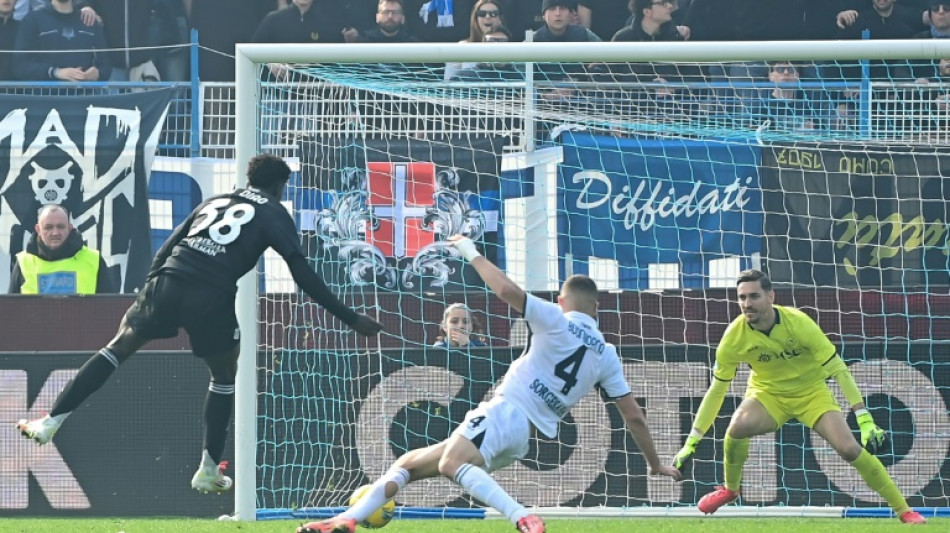 Napoli perde para o Como (2-1) e cede lideran&ccedil;a do Italiano &agrave; Inter; Atalanta goleia