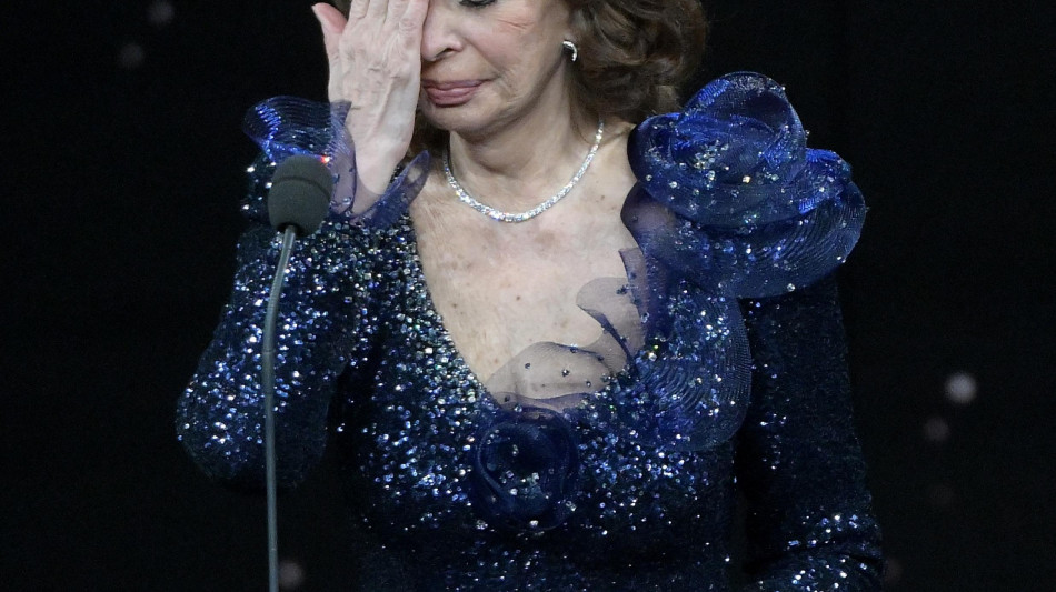  Alessandra Mussolini smentisce voci su salute Loren, mia zia sta bene non &egrave; ricoverata 