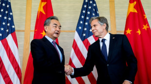 Jefes diplom&aacute;ticos se esfuerzan en rebajar tensiones entre EEUU y China