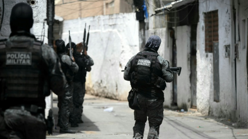 Megaoperação contra o crime no Rio deixa cerca de 20 mortos