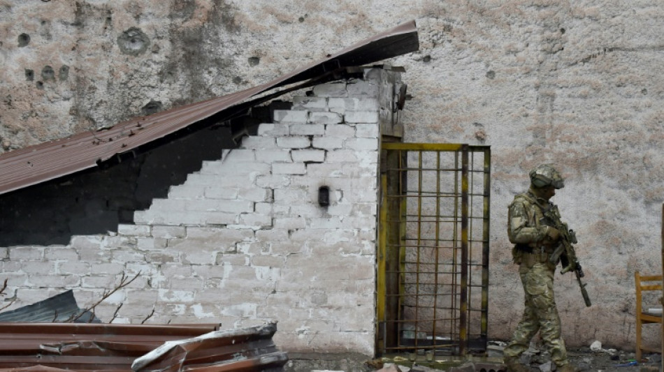 Combatientes ucranianos de acer&iacute;a de Mari&uacute;pol se rinden tras meses de batalla