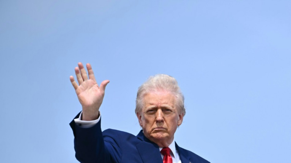 "A l'instinct": les 100 jours d'un Trump sans garde-fou