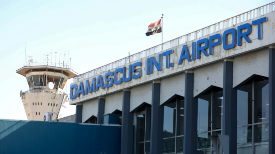 Bombardeo israel&iacute; inutiliza la pista del aeropuerto de la capital siria