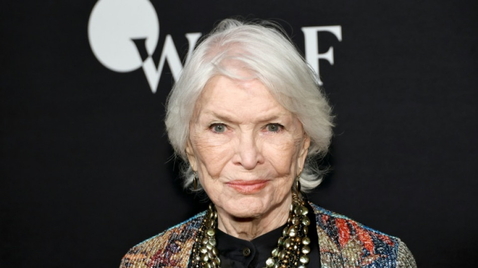  Atriz Ellen Burstyn receber&aacute; pr&ecirc;mio pelo conjunto da obra no Festival de Veneza 