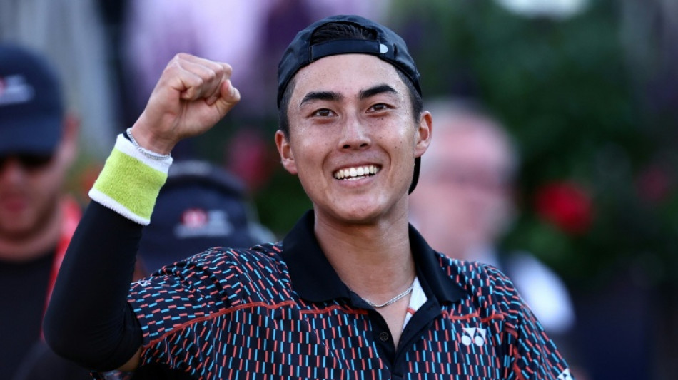  Australian qualifier Hijikata shocks Lehecka at Queen's Club 