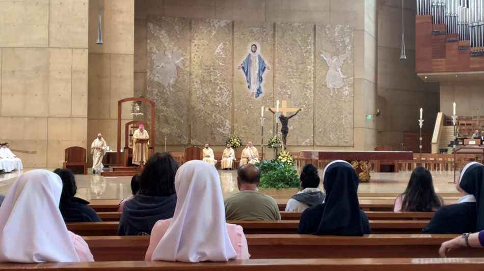  L'arcivescovo di Los Angeles prega per gli immigrati: 'Il Paese sappia accogliere' 