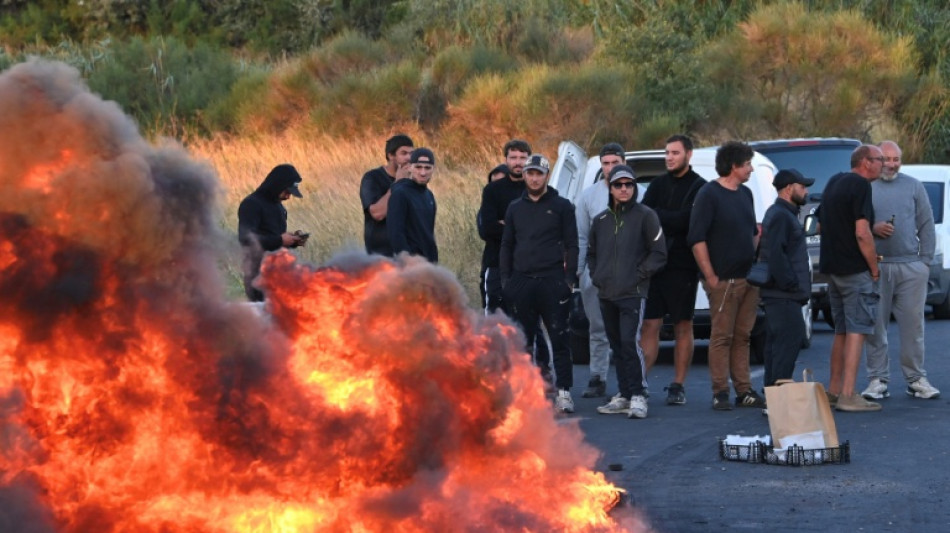  Carburant: nouveaux blocages de p&ecirc;cheurs dans l'H&eacute;rault et &agrave; Nice avant une r&eacute;union avec la ministre 